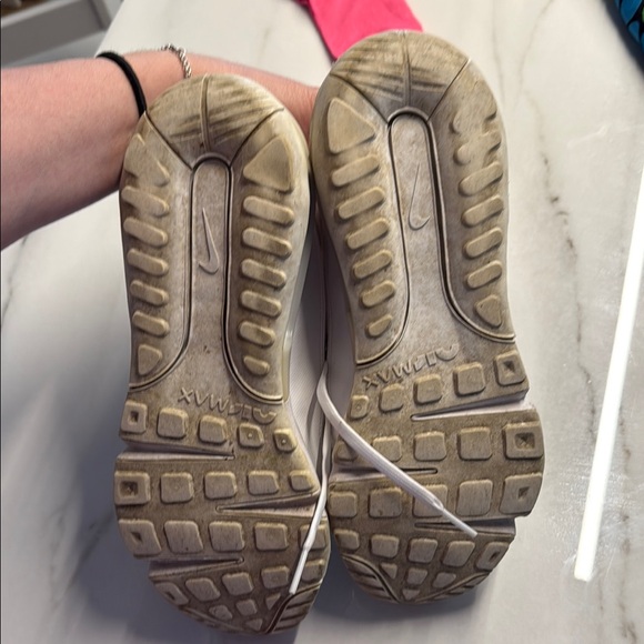 Nike White Sneakers with Cushioned Midsole - Picture 4 of 4